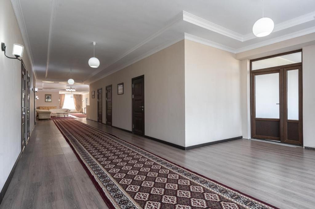Muras Hotel Karakol Εξωτερικό φωτογραφία