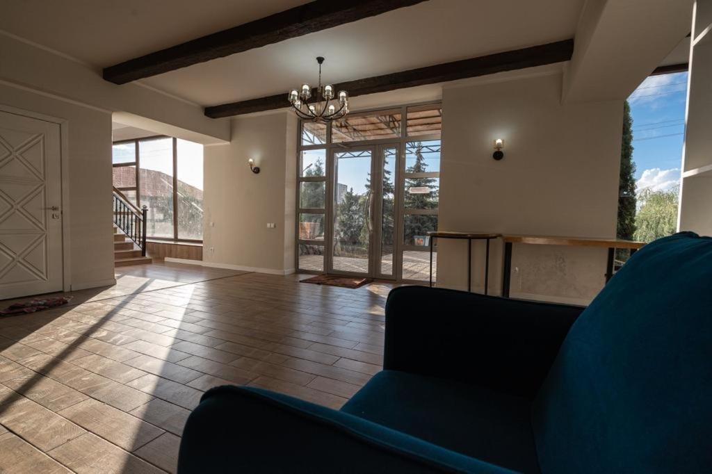 Muras Hotel Karakol Εξωτερικό φωτογραφία