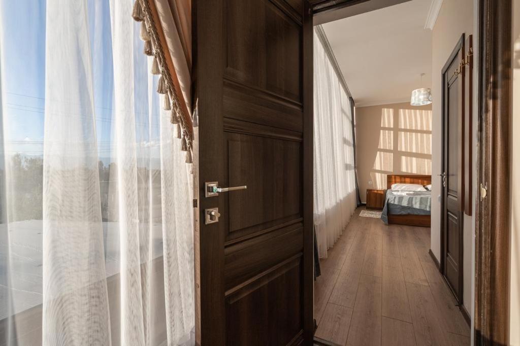 Muras Hotel Karakol Εξωτερικό φωτογραφία